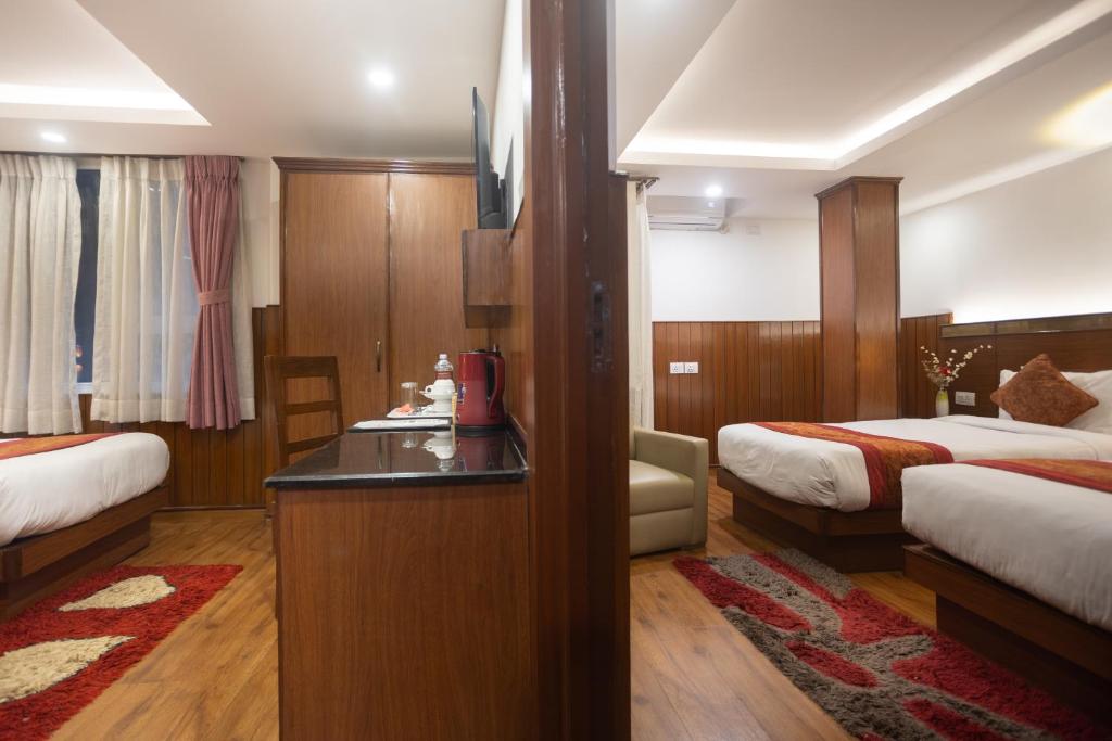 Deluxe Family Suite Room